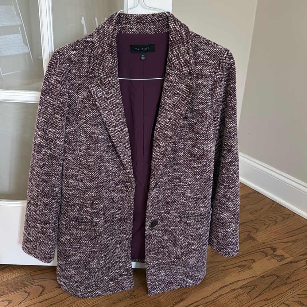 Talbots ladies blend mauve/white longer blazer w/front pockets and two buttons